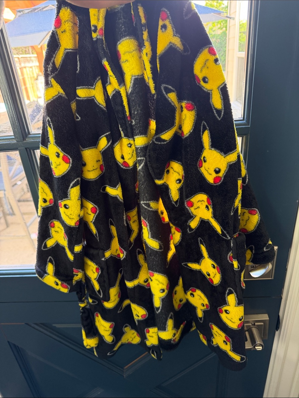 Pikachu Black Fleece bathrobe